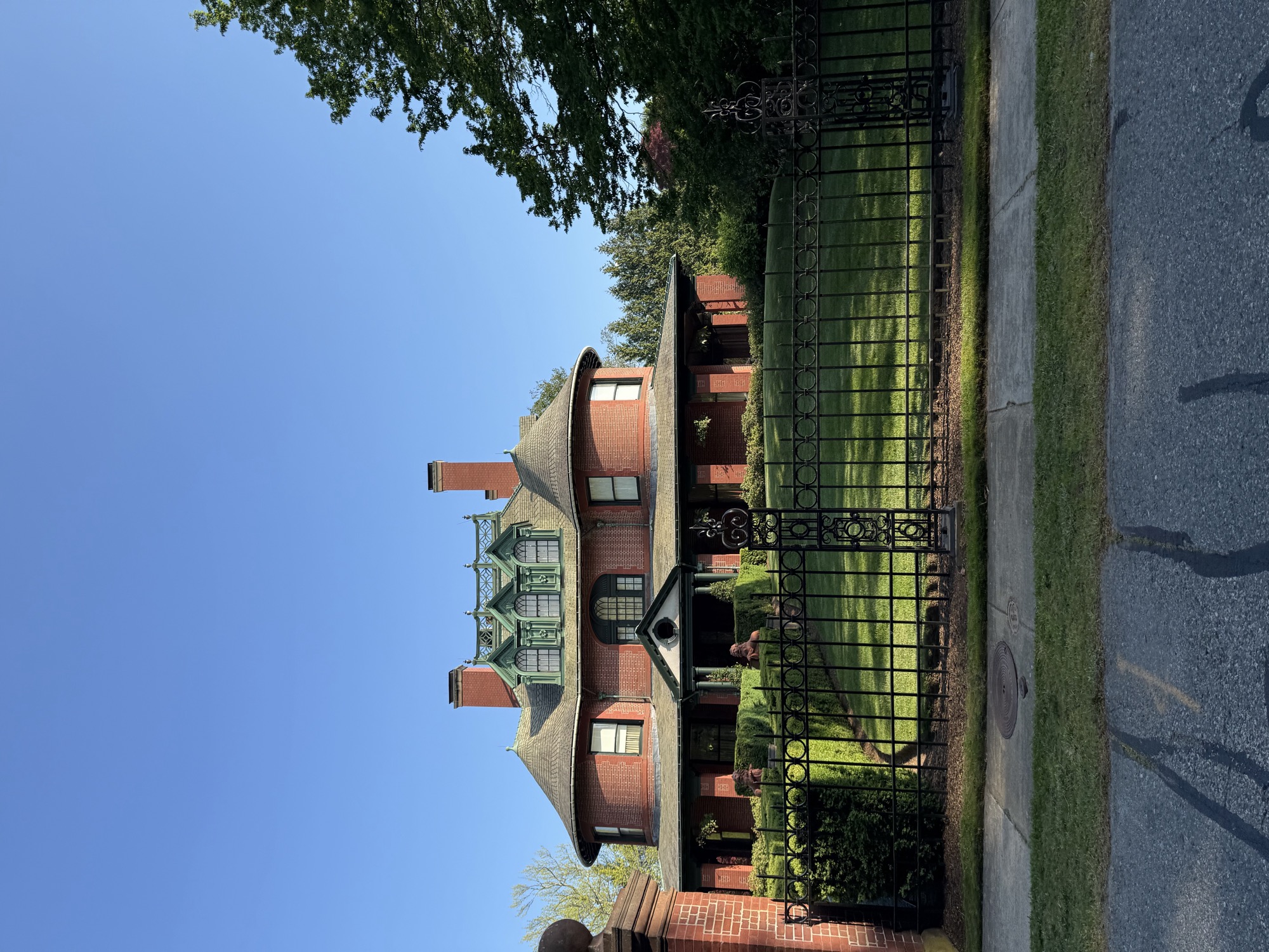 11 Leroy Ave, a Newport Rhode Island estate property managed by TK Estate Co.